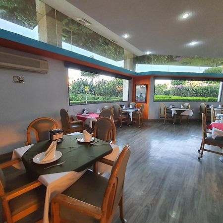 Hotel Alcampo Miranda Buitenkant foto
