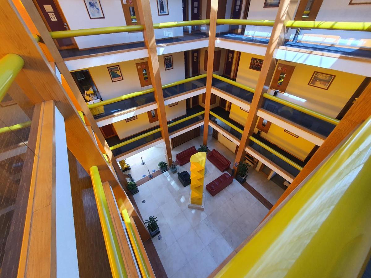 Hotel Alcampo Miranda Buitenkant foto